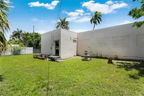 126 NE 1st Avenue Dania Beach FL 33004