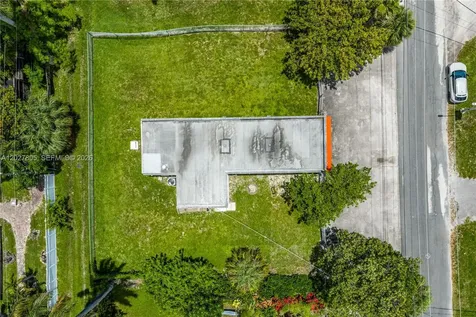 126 NE 1st Avenue Dania Beach FL 33004