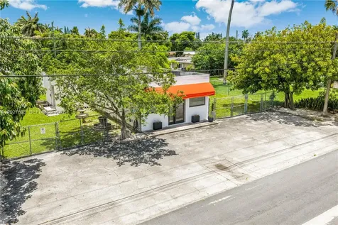 126 NE 1st Avenue Dania Beach FL 33004