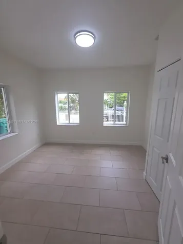 1139 NW 37th Street Miami FL 33127