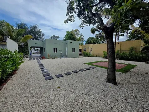 1139 NW 37th Street Miami FL 33127