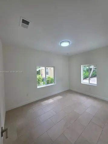 1139 NW 37th Street Miami FL 33127