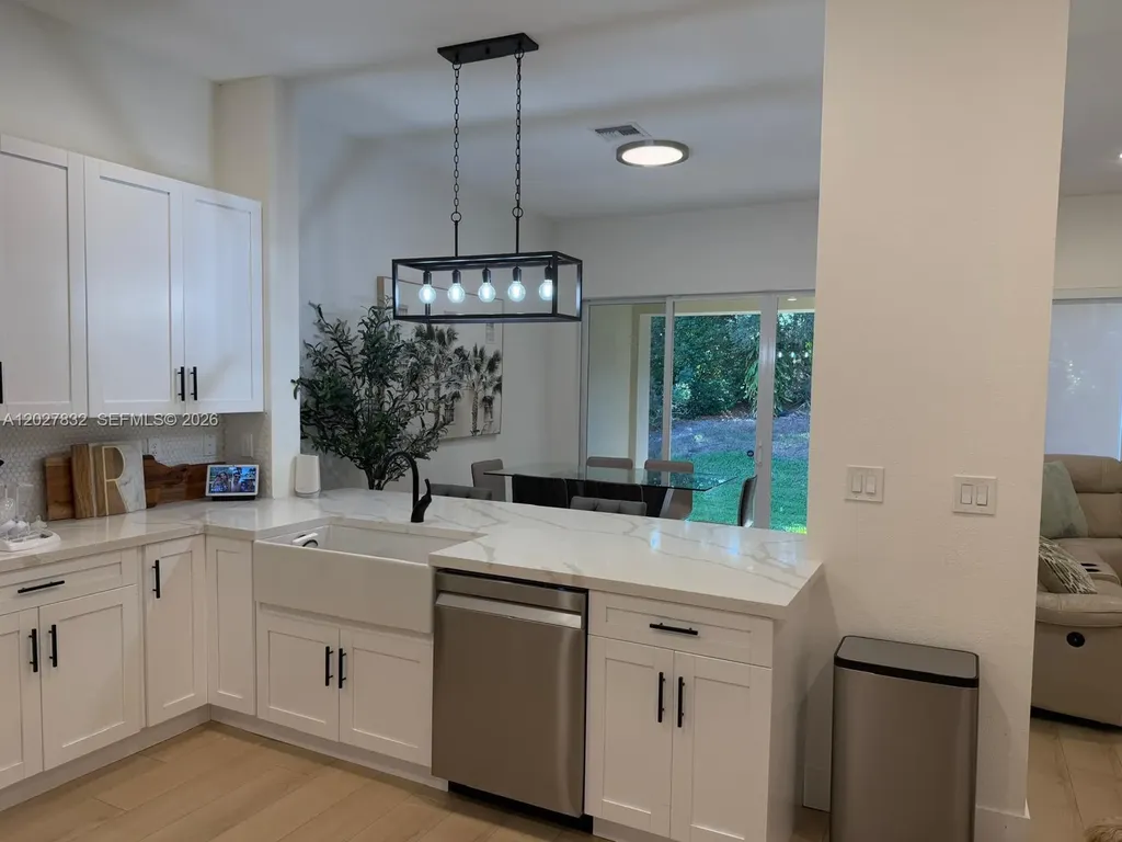 6024 NW 118th Drive Coral Springs FL 33076