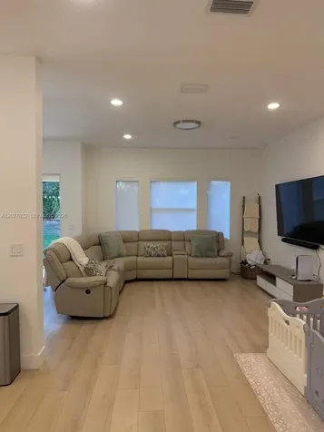 6024 NW 118th Drive Coral Springs FL 33076