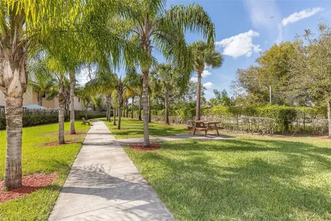 7488 NW 181st Street Hialeah FL 33015