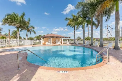 7488 NW 181st Street Hialeah FL 33015
