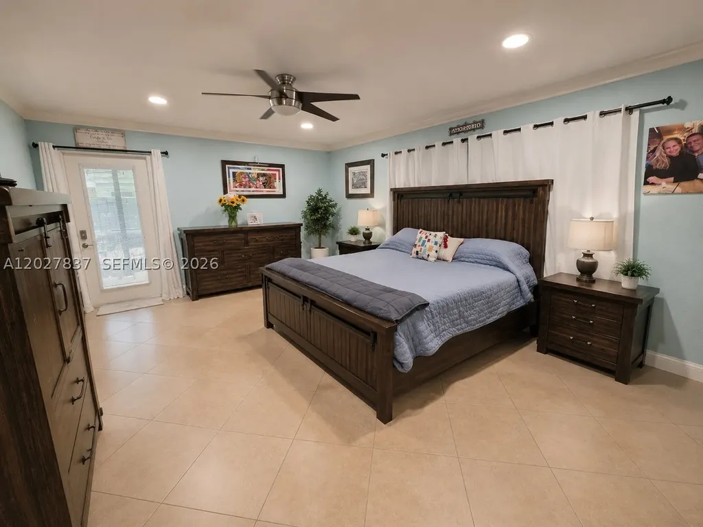 7513 Grant Court Hollywood FL 33024