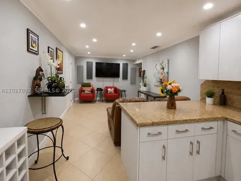 7513 Grant Court Hollywood FL 33024