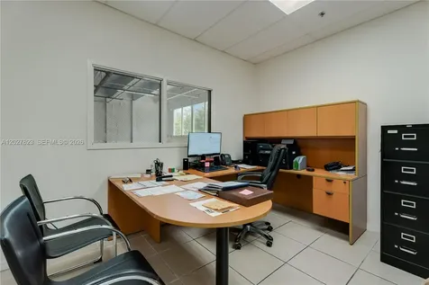 2200 NW 95th Avenue Doral FL 33172