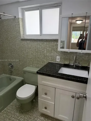 6841 Pembroke Road Pembroke Pines FL 33023
