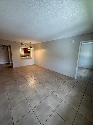 6841 Pembroke Road Pembroke Pines FL 33023