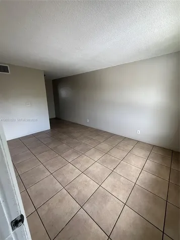 6841 Pembroke Road Pembroke Pines FL 33023