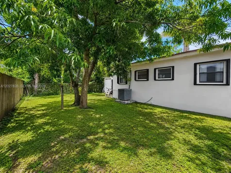2515 SW 62nd Avenue Miramar FL 33023