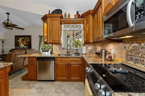 10237 SW 12th Street Pembroke Pines FL 33025