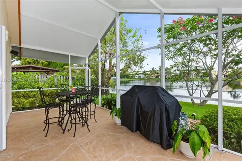 10237 SW 12th Street Pembroke Pines FL 33025