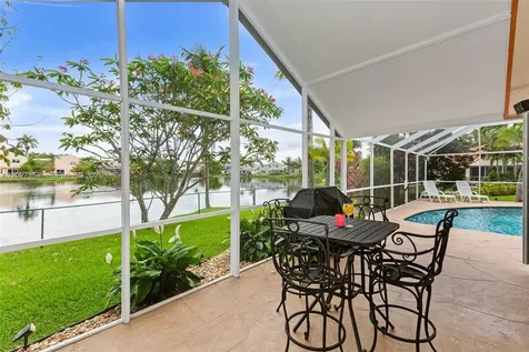 10237 SW 12th Street Pembroke Pines FL 33025