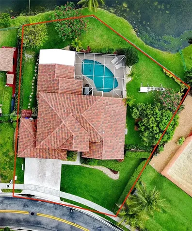 10237 SW 12th Street Pembroke Pines FL 33025