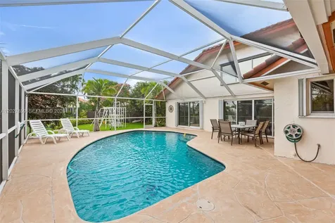 10237 SW 12th Street Pembroke Pines FL 33025