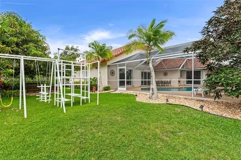 10237 SW 12th Street Pembroke Pines FL 33025