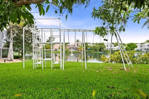10237 SW 12th Street Pembroke Pines FL 33025