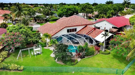 10237 SW 12th Street Pembroke Pines FL 33025