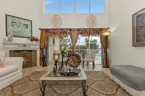 10237 SW 12th Street Pembroke Pines FL 33025