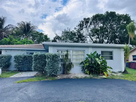 6631 NW 84th Street Tamarac FL 33321