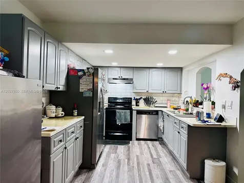 6631 NW 84th Street Tamarac FL 33321