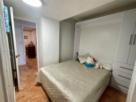 3180 S Ocean Drive Hallandale Beach FL 33009