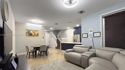 1962 SW 60th Avenue North Lauderdale FL 33068