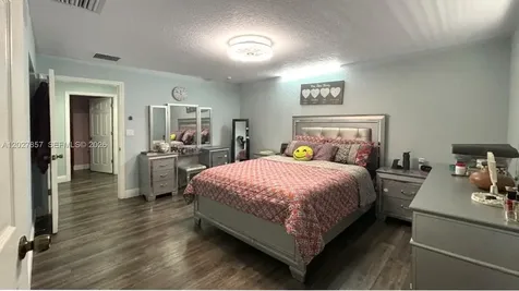 1962 SW 60th Avenue North Lauderdale FL 33068