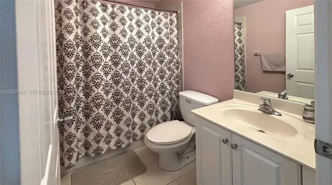 1962 SW 60th Avenue North Lauderdale FL 33068