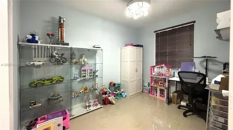1962 SW 60th Avenue North Lauderdale FL 33068