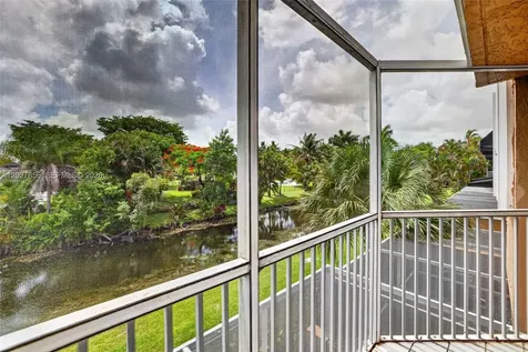 566 N University Drive Plantation FL 33324