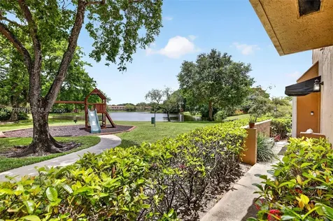 566 N University Drive Plantation FL 33324