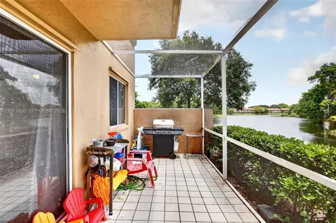 566 N University Drive Plantation FL 33324