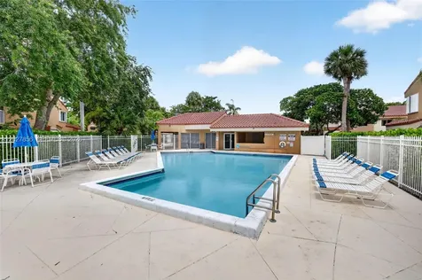 566 N University Drive Plantation FL 33324
