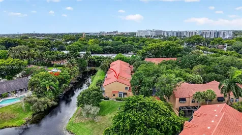 566 N University Drive Plantation FL 33324