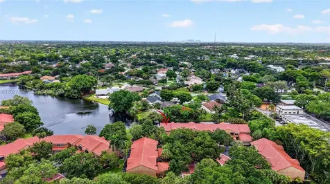 566 N University Drive Plantation FL 33324