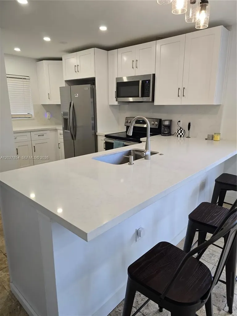 2514 Taylor Street Hollywood FL 33020