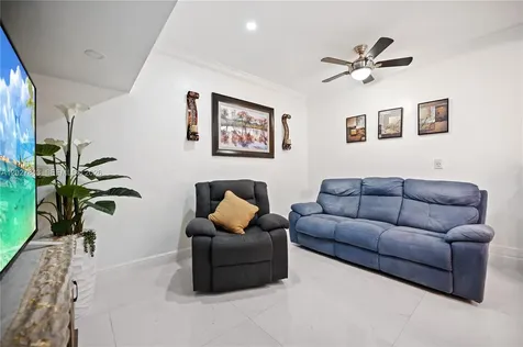 16278 SW 97th Terrace Miami FL 33196