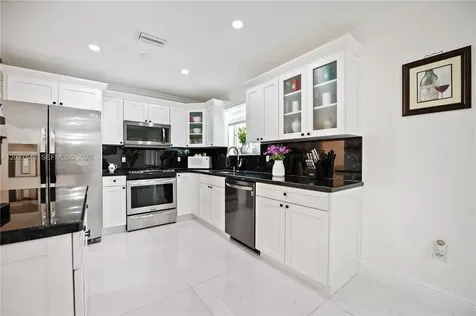 16278 SW 97th Terrace Miami FL 33196