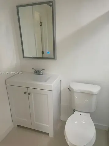 16465 NE 22nd Avenue North Miami Beach FL 33160