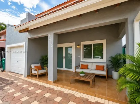 9837 NW 123rd Terrace Hialeah Gardens FL 33018