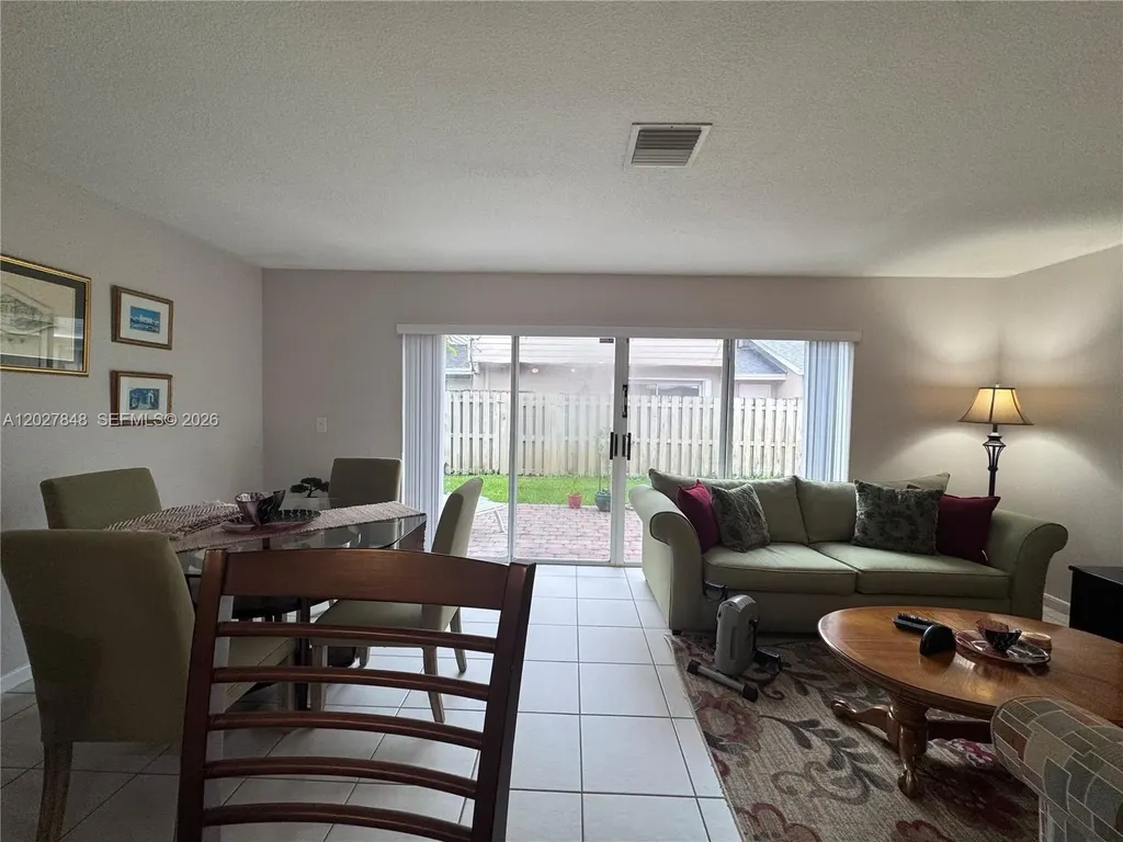 12204 NW 36th Place Sunrise FL 33323