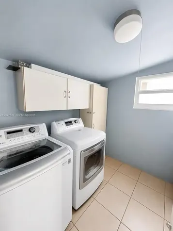 5651 NE 9th Avenue Oakland Park FL 33334