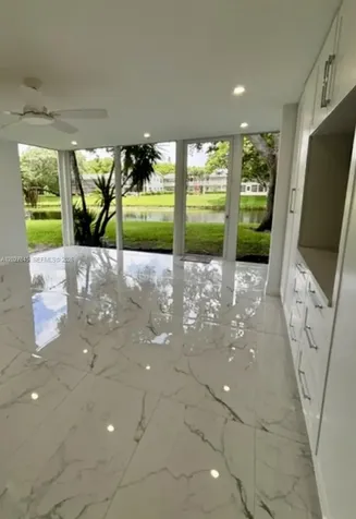 8 Islewood A Deerfield Beach FL 33442