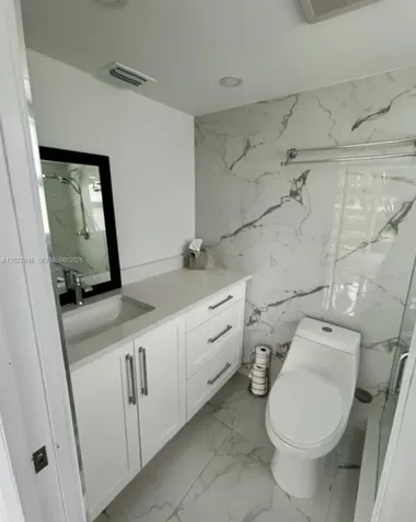 8 Islewood A Deerfield Beach FL 33442