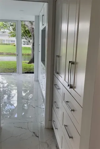 8 Islewood A Deerfield Beach FL 33442