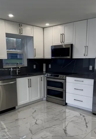 8 Islewood A Deerfield Beach FL 33442